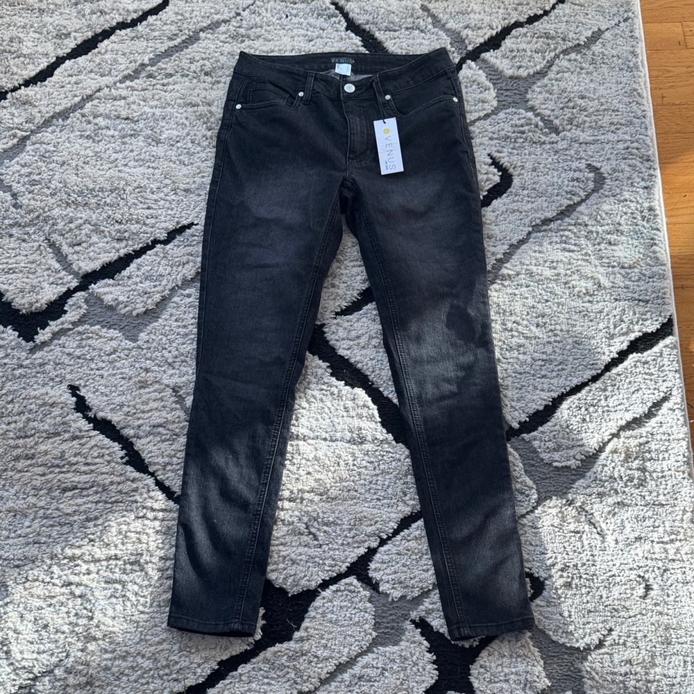VENUS Dark Denim Skinny Jeans Petite length.